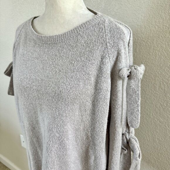 Mustard Seed Gray Thin Knit Sweater Size Medium Oversized Pullover Top Tie Arms - Picture 2 of 12